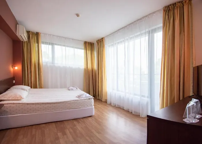 Konukevi екстаси 3*